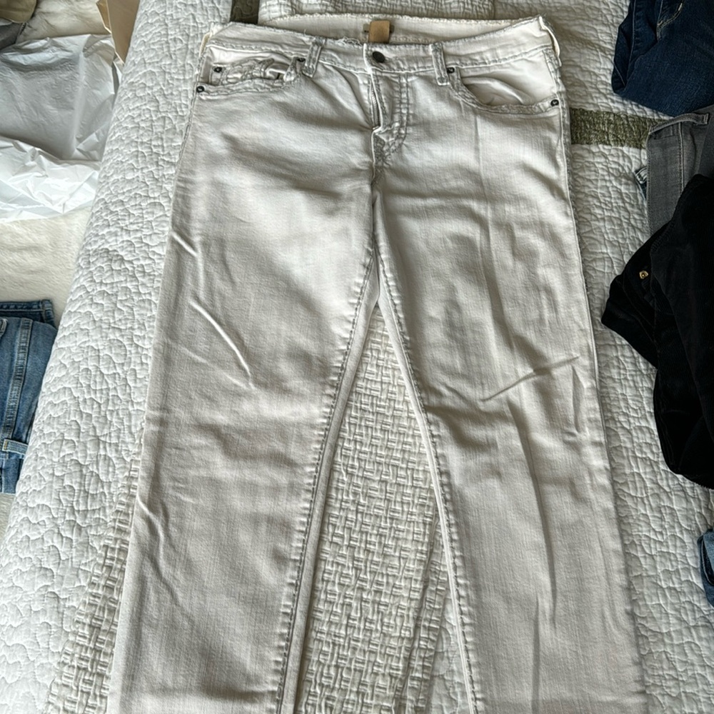 True Religion off white mid rise regular length